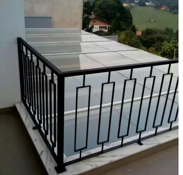Contoh Gambar Pagar Minimalis Balkon Bahan Besi